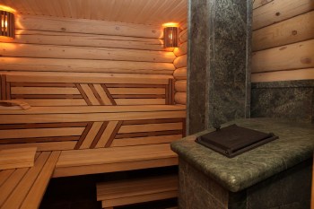 Chlorure de calcium dans la finition du poêle de sauna