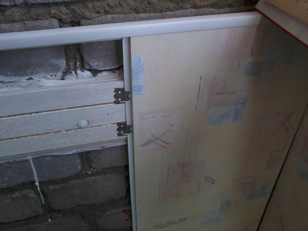 Installation de panneaux en plastique Installation de panneaux en plastique