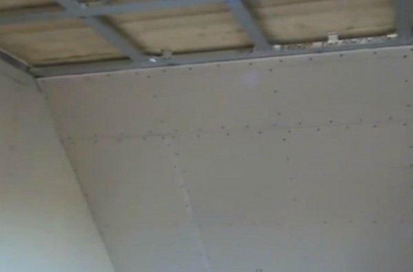 Pièce inclinée finie