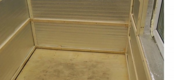 Le niveau inférieur de la caisse Le niveau inférieur de la caisse