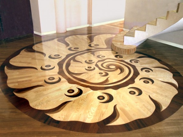 Parquet d'art: options pour la finition d'une maison en bois à l'intérieur