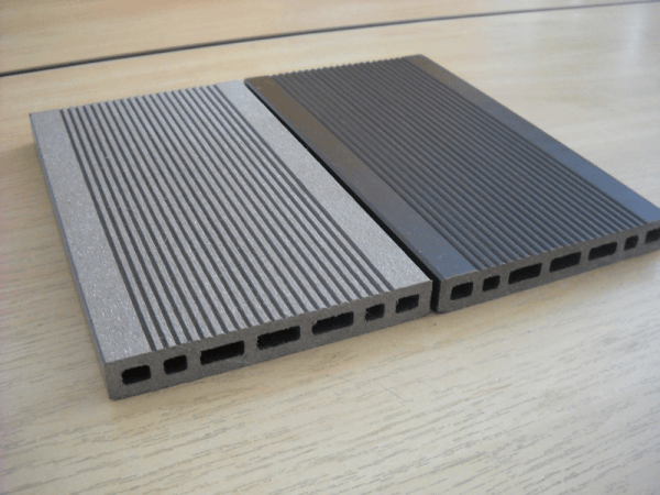 Voici à quoi ressemble le platelage - panneau composite Voici à quoi ressemble le platelage - panneau composite