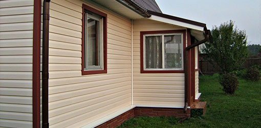 Décoration de façade avec revêtement en vinyle Décoration de façade avec revêtement en vinyle