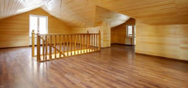 Garniture en bois tendre Garniture en bois tendre