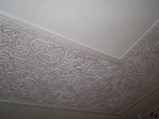 Décoration du plan de plafond avec du plâtre décoratif Décoration du plan de plafond avec du plâtre décoratif