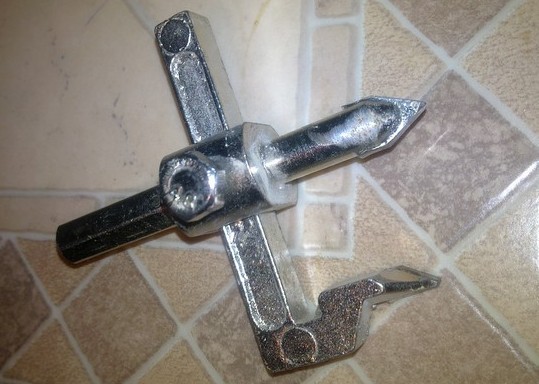 Ballerine pour faire des trous Ballerine pour faire des trous