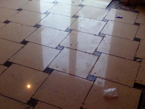 Nous calculons l'emplacement Nous calculons l'emplacement