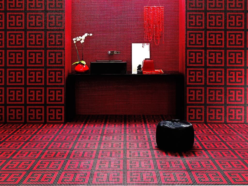 Design inhabituel, avec une mosaïque ordinaire Design inhabituel, avec une mosaïque ordinaire