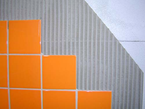 Ne recouvrez pas la totalité du mur avec des carreaux. Ne recouvrez pas la totalité du mur avec des carreaux.