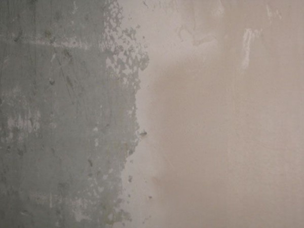 Niveler les murs avec du mastic Niveler les murs avec du mastic