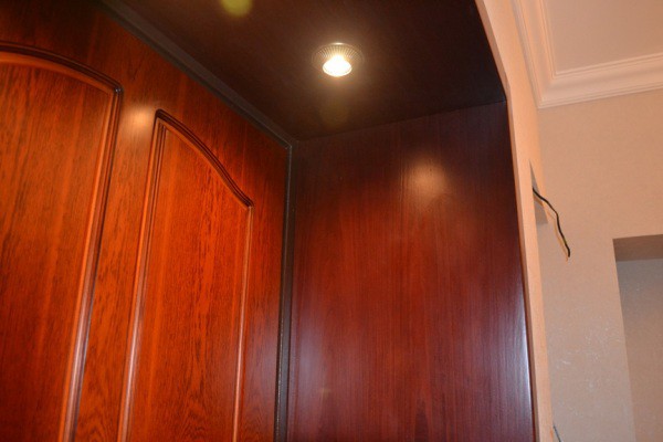 Garniture de pente de porte avant Garniture de pente de porte avant