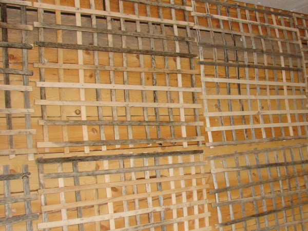 Application de bardeaux sur le mur Application de bardeaux sur le mur