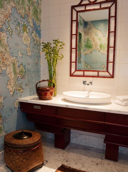 Papiers peints avec l'image de la carte du monde à l'intérieur des toilettes Papiers peints avec l'image de la carte du monde à l'intérieur des toilettes