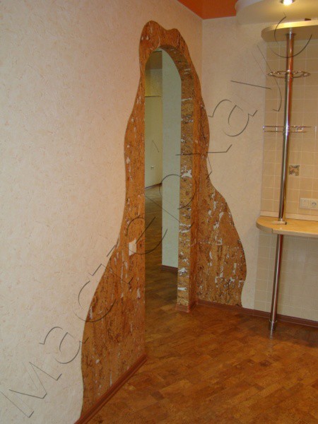 Porte marquée d'un bouchon. Une solution de conception originale et peu coûteuse qui saura maîtriser même le budget le plus modeste Porte marquée d'un bouchon. Une solution de conception originale et peu coûteuse qui saura maîtriser même le budget le plus modeste