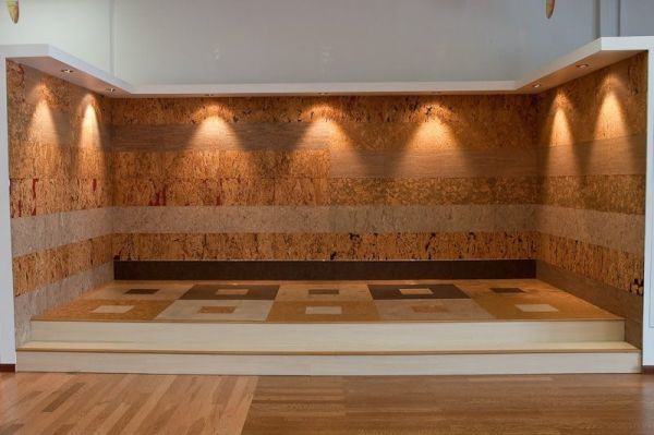 Papier peint en liège comment se coller