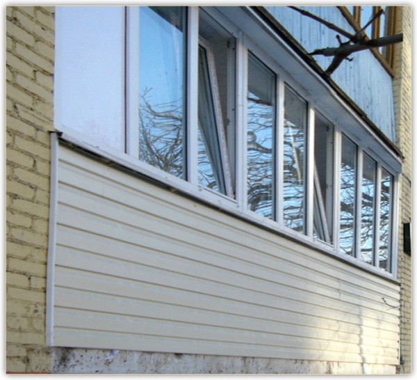 Revêtement extérieur de la loggia Revêtement extérieur de la loggia