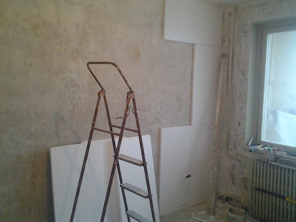 La simplicité et la facilité d'installation des plaques de plâtre sur les murs, vous permettent de le faire vous-même, de vos propres mains et ne prendront pas beaucoup d'efforts et de temps La simplicité et la facilité d'installation des plaques de plâtre sur les murs, vous permettent de le faire vous-même, de vos propres mains et ne prendront pas beaucoup d'efforts et de temps