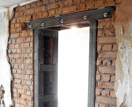 Nous fabriquons des canaux de soudure et de chape Nous fabriquons des canaux de soudure et de chape