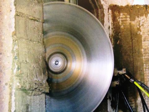Comment faire une porte dans un mur porteur avec un disque en diamant Comment faire une porte dans un mur porteur avec un disque en diamant