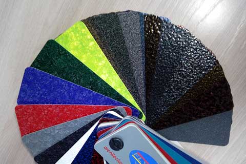 Sur la photo, nous voyons un exemple d'une sonde montrant différentes couleurs et types de peintures polymères