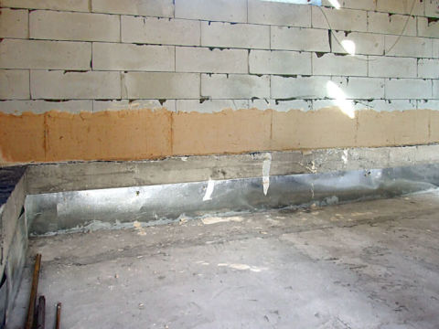 Plâtre d'un sous-sol de bâtiment Plâtre d'un sous-sol de bâtiment