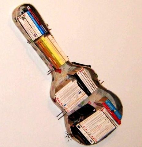 Étagère d'une vieille guitare Étagère d'une vieille guitare