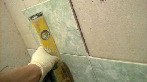 Nous exposons un plan uniforme Nous exposons un plan uniforme