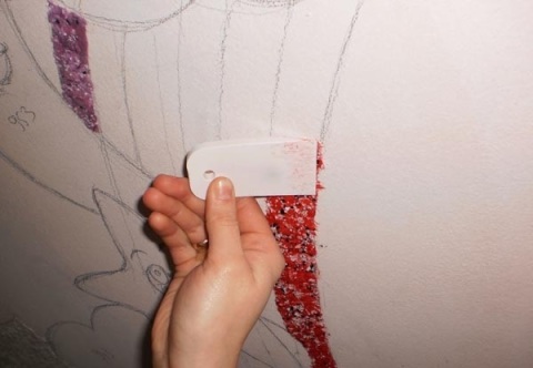 À l'avance, le dessin est appliqué à la base. À l'avance, le dessin est appliqué à la base.