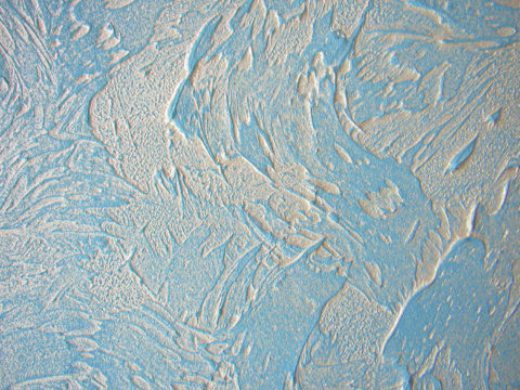 Création d'un revêtement en relief grâce à la composition du verre liquide