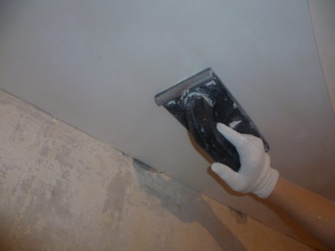 Le meulage devrait éliminer les défauts de surface inévitables