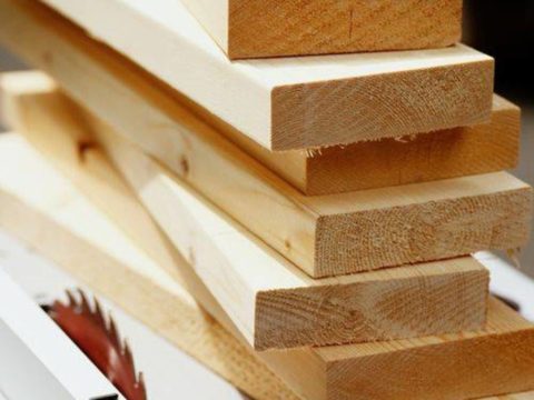 Planches planes et rugueuses