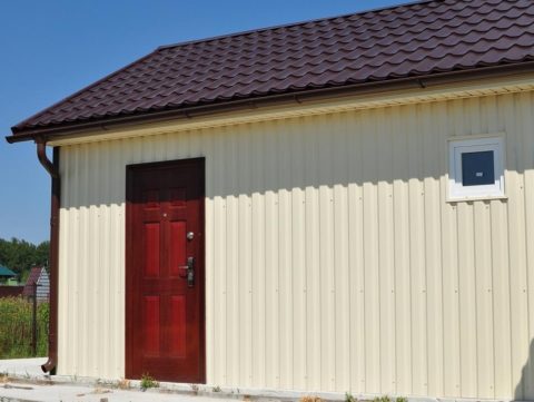 Murs gainés de carton ondulé Murs gainés de carton ondulé