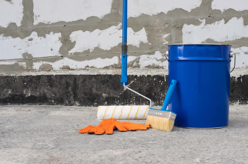 apprêt à faire soi-même au plafond